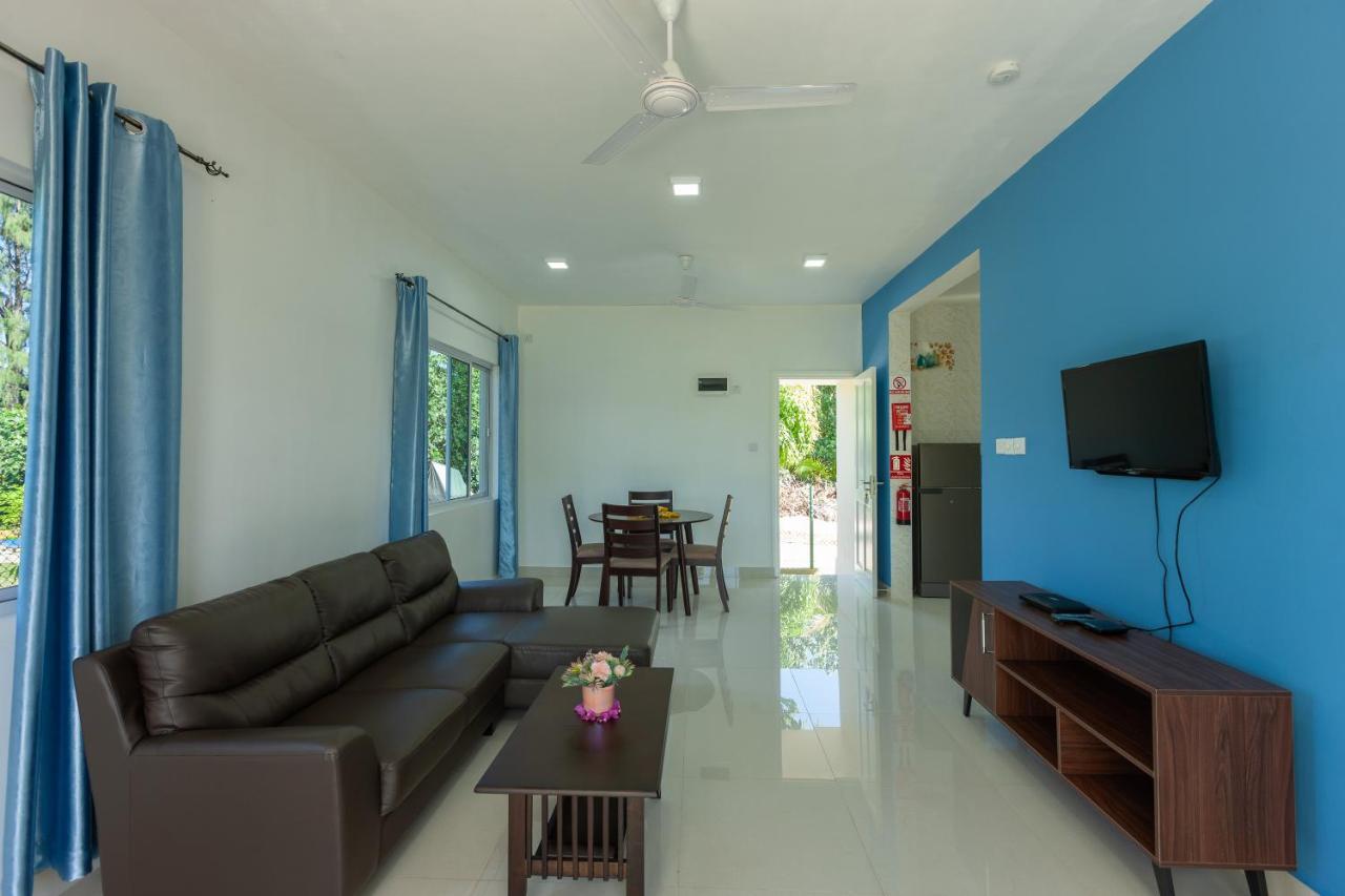 Appartement Blue Sky Self Catering à Grand Anse  Extérieur photo