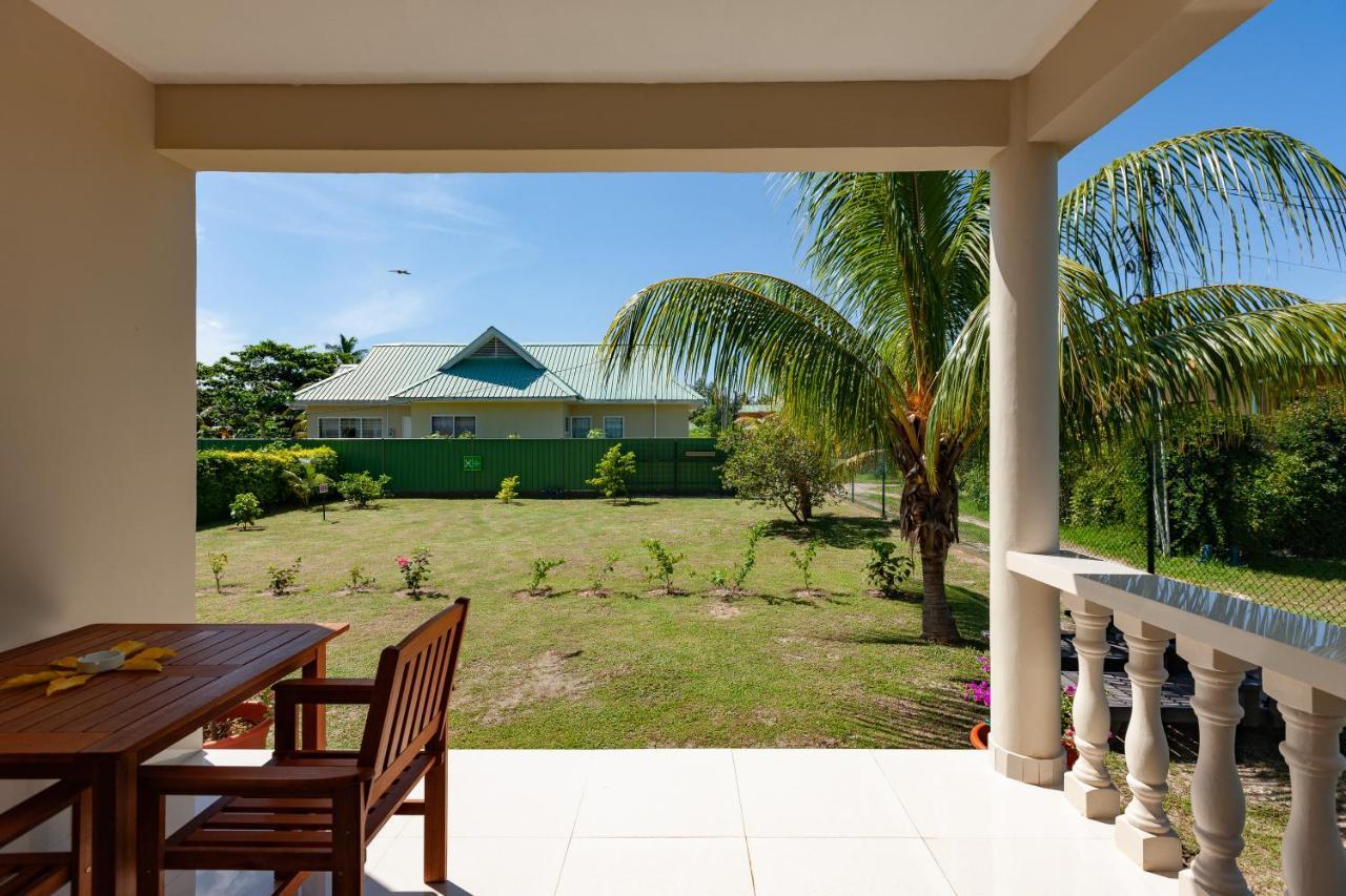 Appartement Blue Sky Self Catering à Grand Anse  Extérieur photo