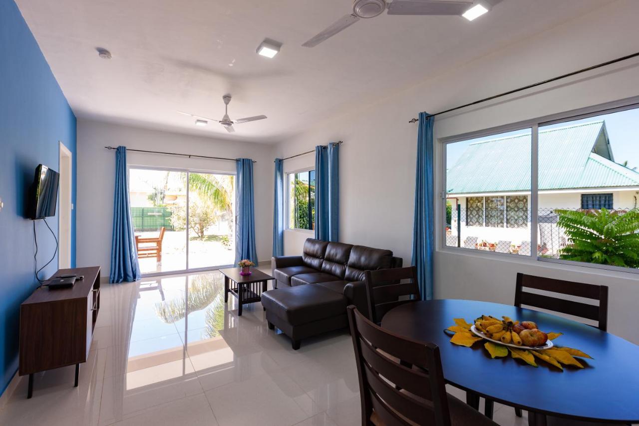 Appartement Blue Sky Self Catering à Grand Anse  Extérieur photo