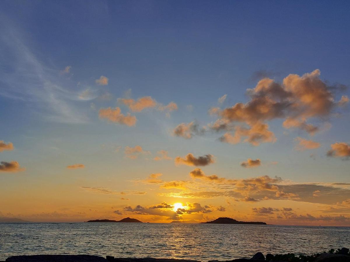 Appartement Blue Sky Self Catering à Grand Anse  Extérieur photo