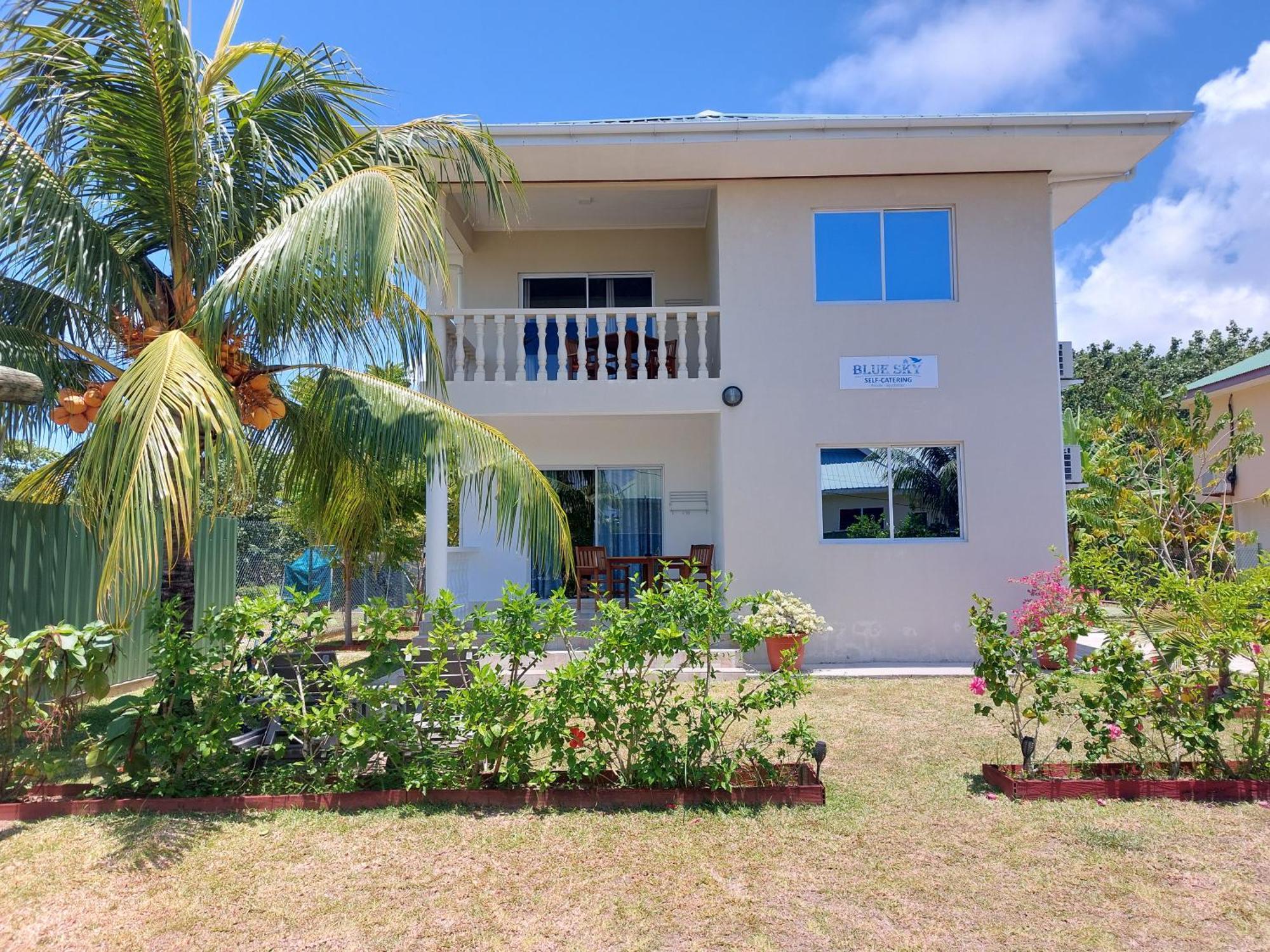 Appartement Blue Sky Self Catering à Grand Anse  Extérieur photo